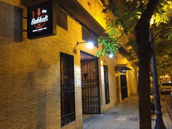 Cachimbas-Tetería-Restaurante Marroquí